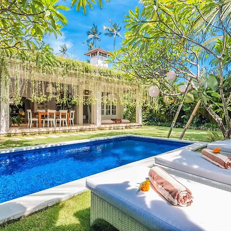 Villa Lodek Deluxe Seminyak Exterior foto